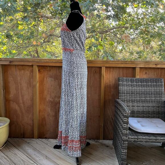 THML Jameson Embroidered Sleeveless Maxi Dress Size M - Picture 2 of 10